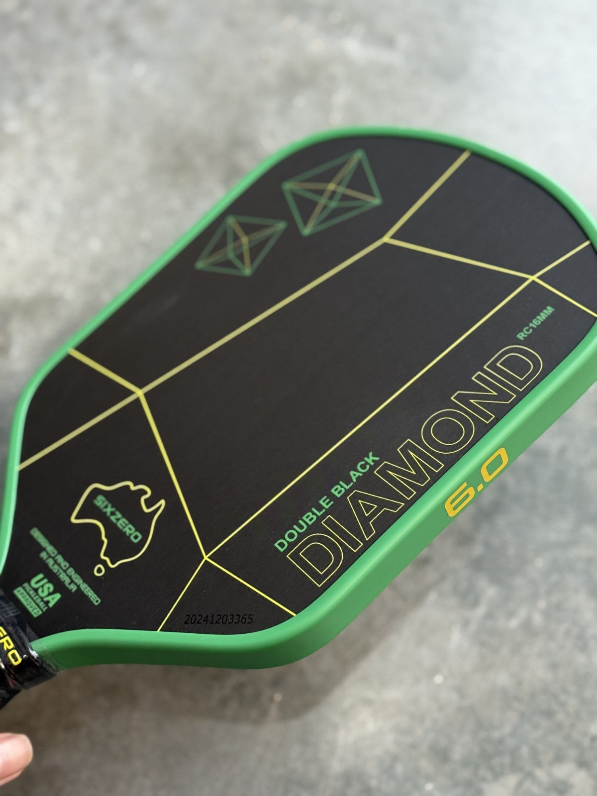 SIX ZERO DOUBLE BLACK DIAMOND CONTROL 16MM AUSTRALIAN GREEN AND GOLD