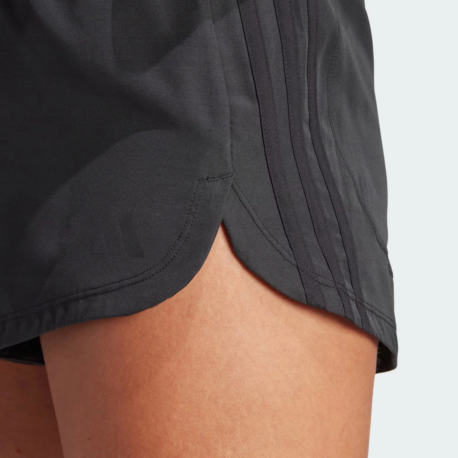 ADIDAS PACER WOVEN HIGH SHORT 3"