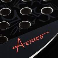 Head Arturo Coello Vibe 2025