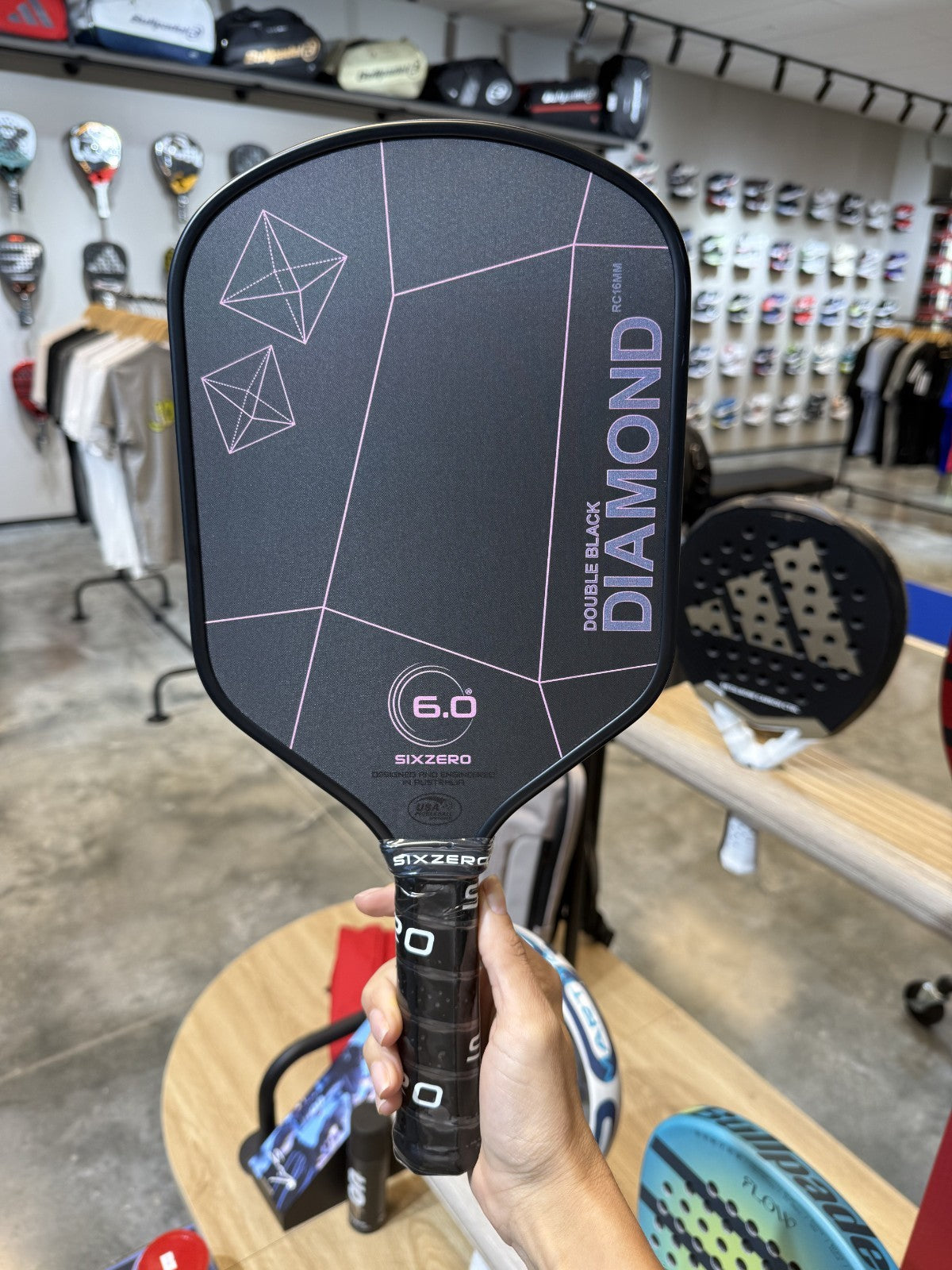 SIX ZERO DOUBLE BLACK DIAMOND CONTROL 16MM CHERRY BLOSSON PINK (BLACK EDGEGUARD)